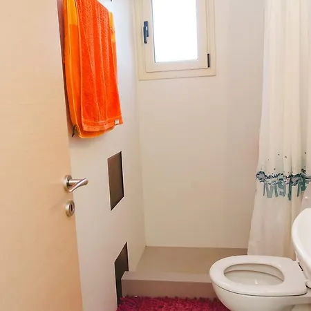 Family House * Vrahati